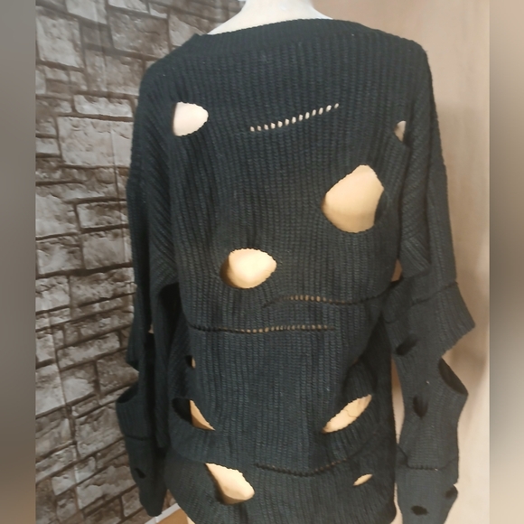 Hendi Black Distressed Women's Sweater - Picture 4 of 8